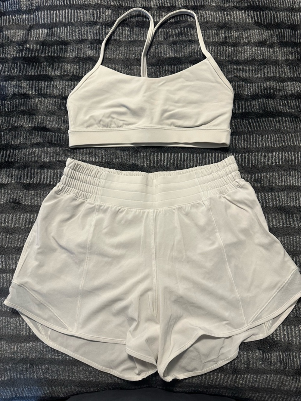 lululemon athletica Bone Matching Hotty Hot Shorts and Flow Y Bra - Size 6